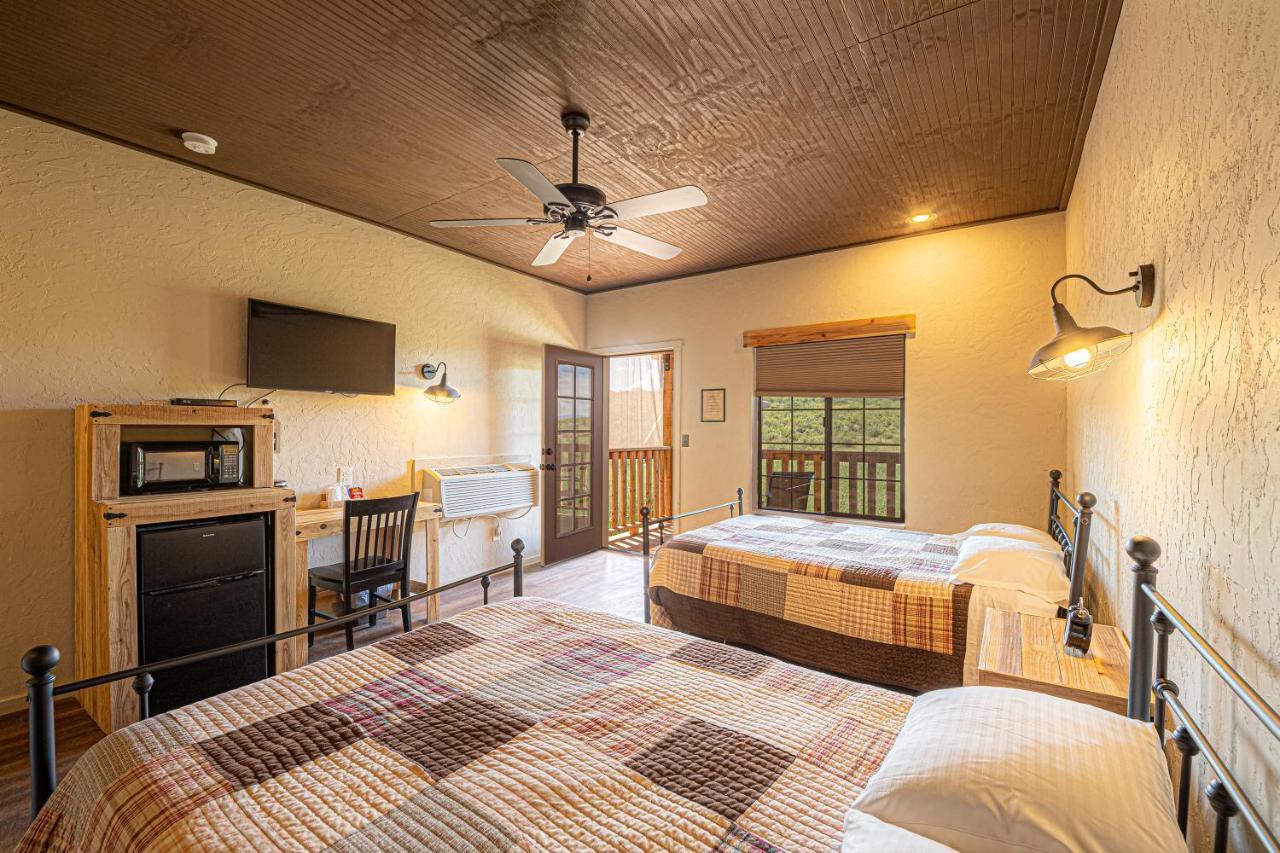 Miners Cabins #1 - Two Double Beds And Private Balcony Tombstone Exterior foto