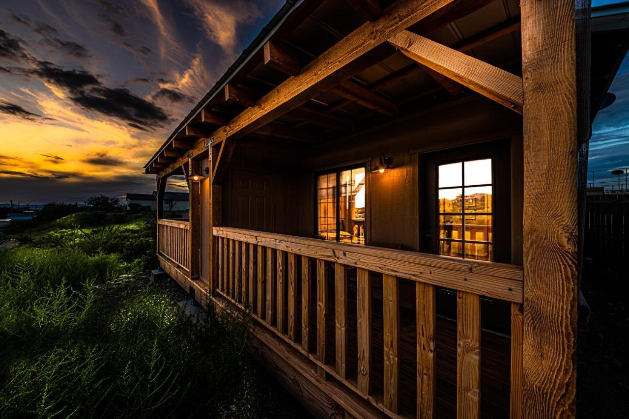 Miners Cabins #1 - Two Double Beds And Private Balcony Tombstone Exterior foto